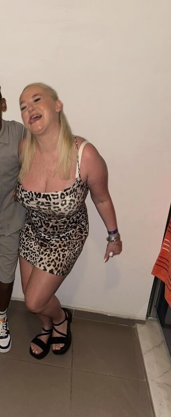 🔥 Little blonde leaked private photo uncensored full