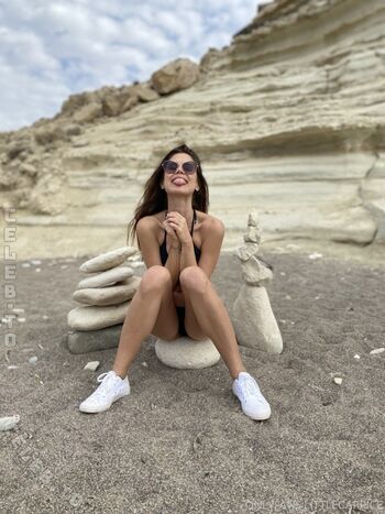 🔥 Little caprice  page leaked private photo uncensored full