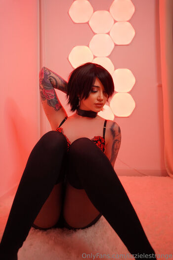 🔥 Lizzie le strange  page leaked private photo uncensored full