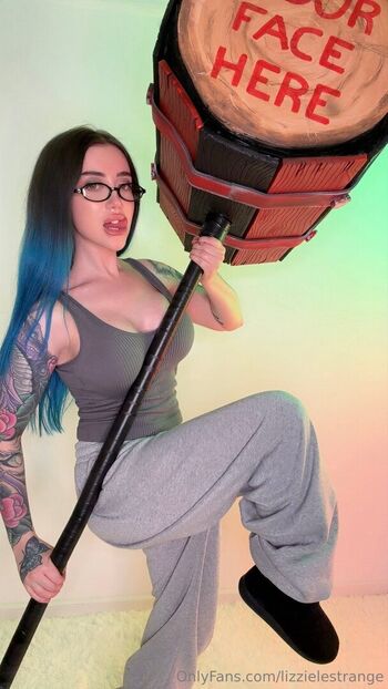 🔥 Lizzie le strange  page leaked private photo uncensored full