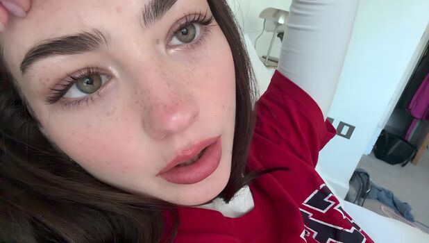🔥 Lyzzahh page leaked private photo uncensored full