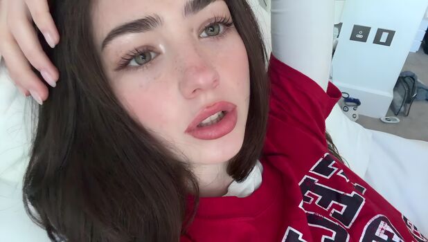 🔥 Lyzzahh page leaked private photo uncensored full