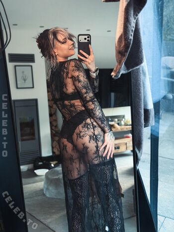 🔥 Macezayuri  page leaked private photo uncensored full