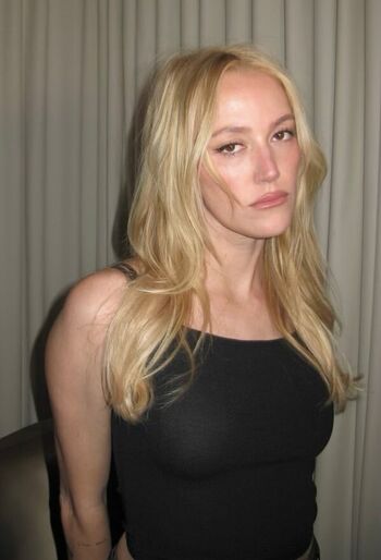 🔥 Maika monroe page leaked private photo uncensored full