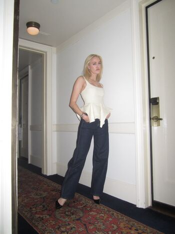 🔥 Maika monroe leaked private photo uncensored full