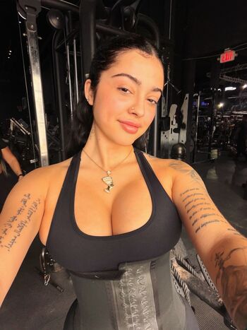 🔥 Malu trevejo  page leaked private photo uncensored full