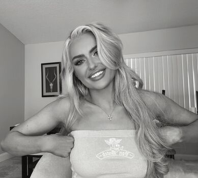 🔥 Mariah may  page leaked private photo uncensored full