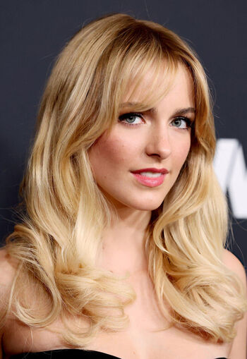 🔥 Mckenna grace  page leaked private photo uncensored full