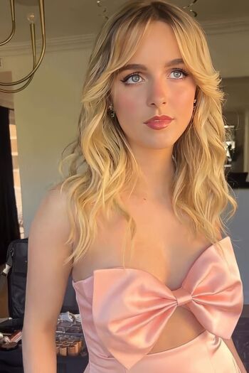 🔥 Mckenna grace  page leaked private photo uncensored full