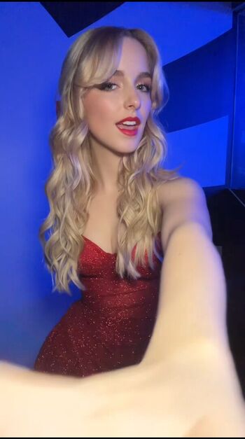 🔥 Mckenna grace  page leaked private photo uncensored full