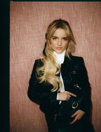 🔥 Mckenna grace  page leaked private photo uncensored full