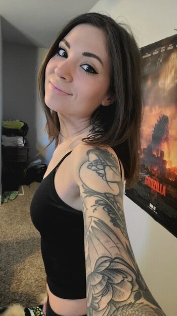 🔥 Meloniemac page leaked private photo uncensored full