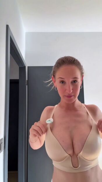 🔥 Melonstolemon leaked private photo uncensored full