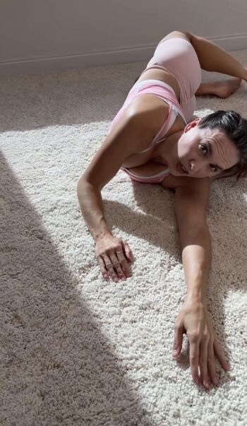 🔥 Mondragon chiropractic  page leaked private photo uncensored full