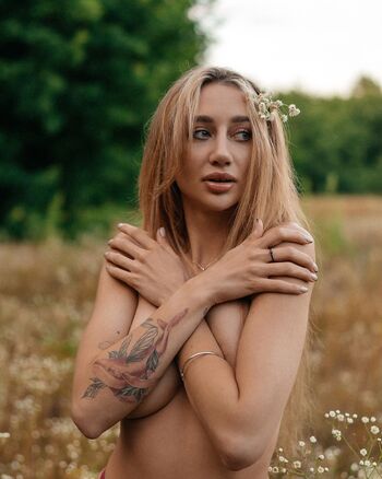 🔥 Moonse elena leaked private photo uncensored full