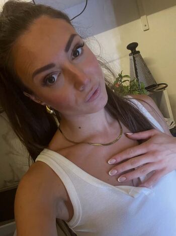 🔥 Ninamissfit model page leaked private photo uncensored full