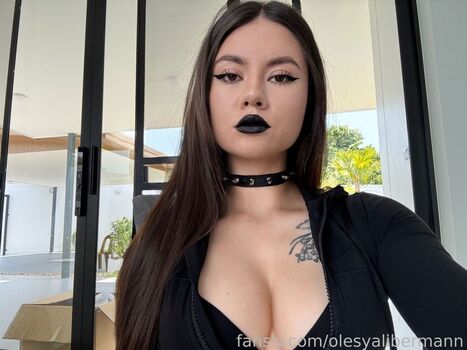 🔥 Olesyaliberman  page leaked private photo uncensored full