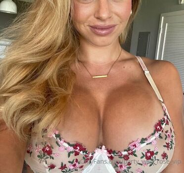 🔥 Party with rose leaked private photo uncensored full