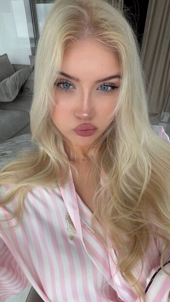 🔥 Pavoxy  page leaked private photo uncensored full