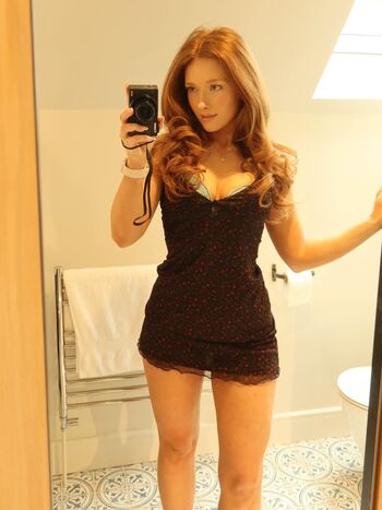 🔥 Phoebeisginger page leaked private photo uncensored full