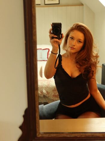 🔥 Phoebeisginger page leaked private photo uncensored full