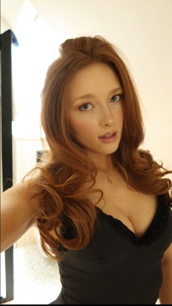 🔥 Phoebeisginger page leaked private photo uncensored full