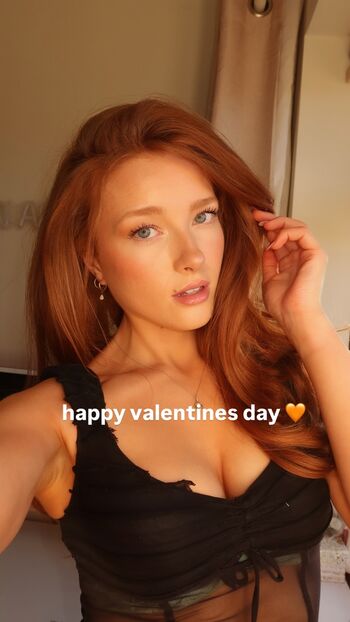 🔥 Phoebeisginger page leaked private photo uncensored full