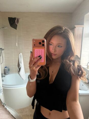 🔥 Phoebeisginger page leaked private photo uncensored full