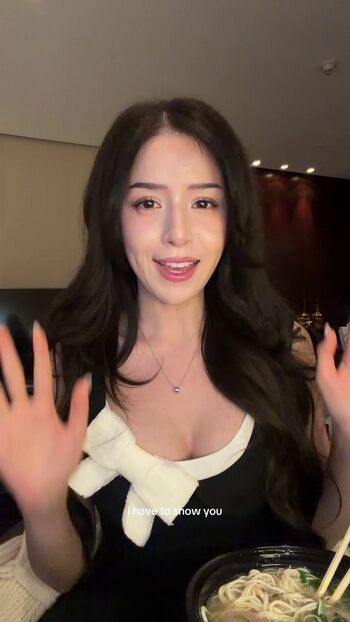 🔥 Pokimane  page leaked private photo uncensored full