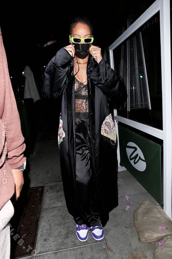 🔥 Rihanna leaked private photo uncensored full