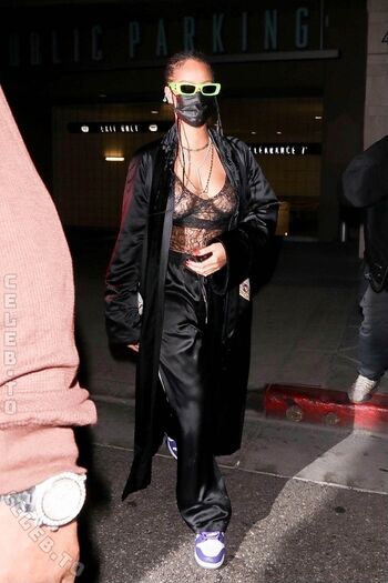 🔥 Rihanna leaked private photo uncensored full