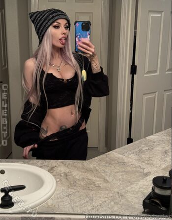 🔥 Rolyatistaylor  page leaked private photo uncensored full