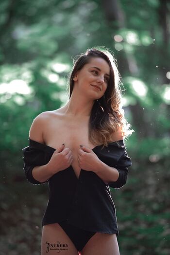 🔥 Romanian girls page leaked private photo uncensored full