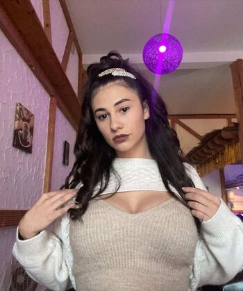🔥 Romanian girls page leaked private photo uncensored full