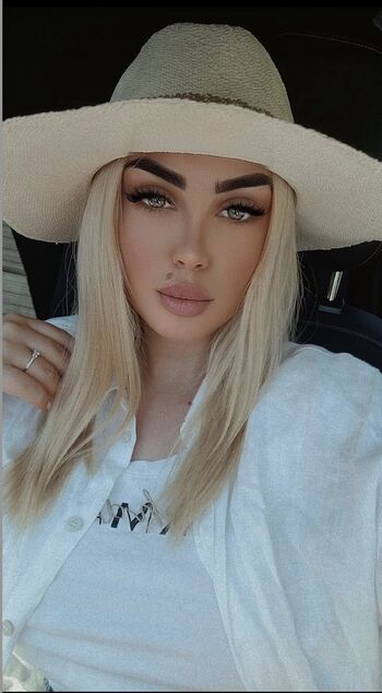 🔥 Romanian girls page leaked private photo uncensored full