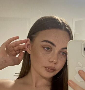 🔥 Romanian girls leaked private photo uncensored full