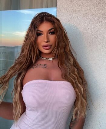 🔥 Romanian girls page leaked private photo uncensored full
