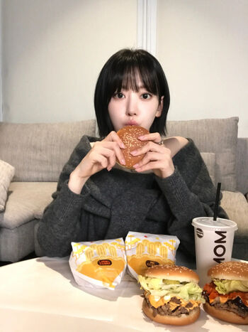 🔥 Sakura miyawaki page leaked private photo uncensored full