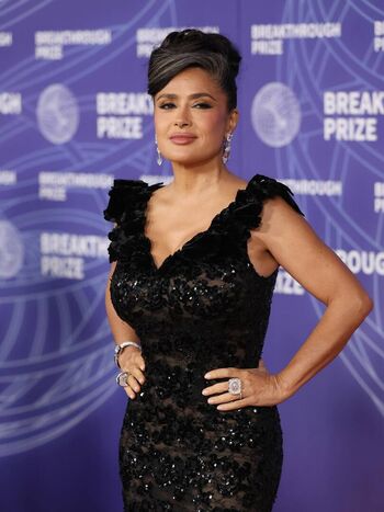 🔥 Salma hayek  page leaked private photo uncensored full