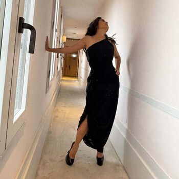 🔥 Salma hayek  page leaked private photo uncensored full