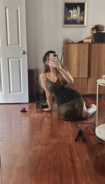 🔥 Sara dobrik page leaked private photo uncensored full