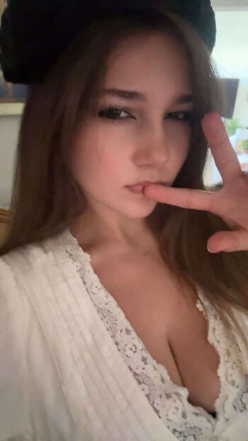 🔥 Sara dobrik page leaked private photo uncensored full