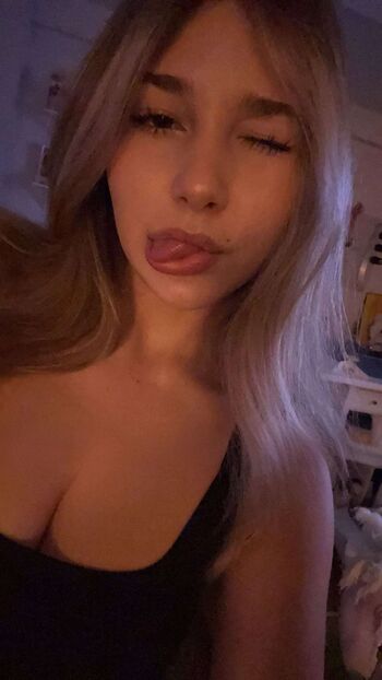 🔥 Sara dobrik page leaked private photo uncensored full