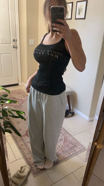 🔥 Sara dobrik page leaked private photo uncensored full
