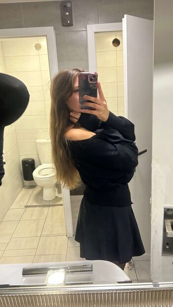 🔥 Sara dobrik page leaked private photo uncensored full