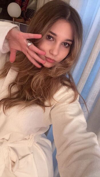 🔥 Sara dobrik leaked private photo uncensored full