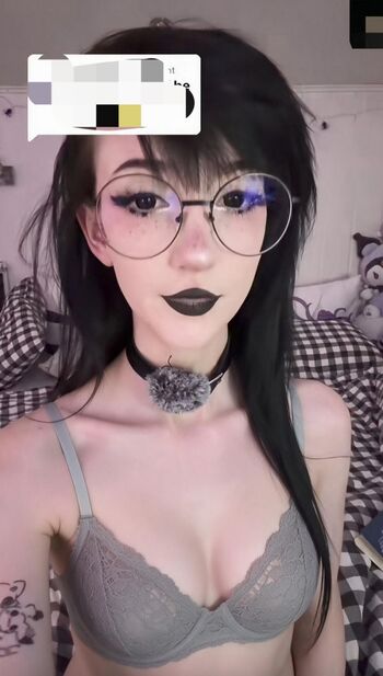 🔥 Some asmrtist leaked private photo uncensored full