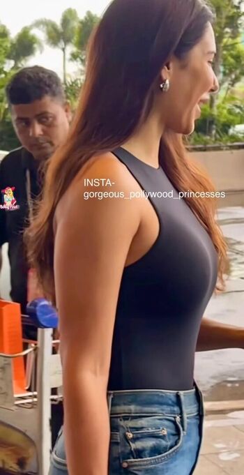 🔥 Sonam bajwa page leaked private photo uncensored full