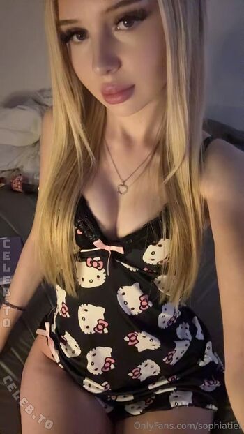 🔥 Sophiatiel leaked private photo uncensored full