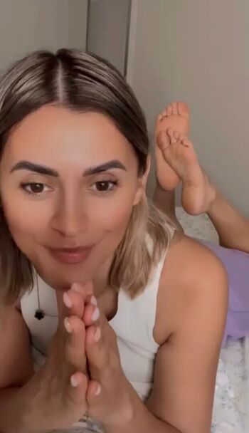 🔥 Sweet girl page leaked private photo uncensored full